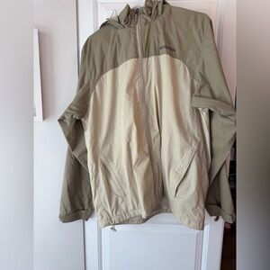 Columbia Two-Tone Jacket in Olive Green & Cream